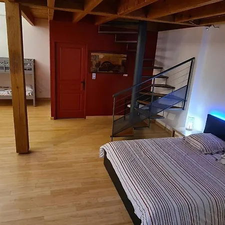 Loft En Duplex Dans Maison Medievale, 12eme Siecle * Issigeac
